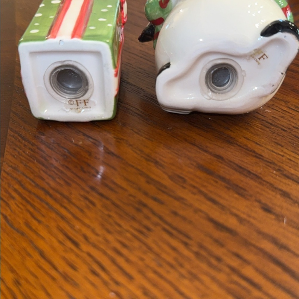 Fitz & Floyd Snowman/Gift/Red Cardinal Salt/PepperShaker Set
FROSTY'S FROLIC NEW - Picture 2 of 6